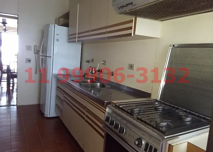 Pitangueiras Bárbaro 2 garagens Réveillon Disponível ! Apartamento Guarujá